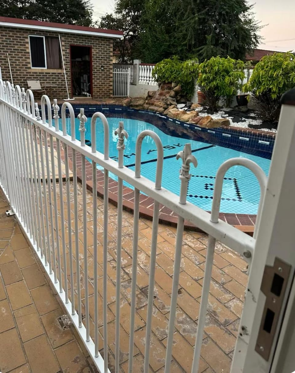 Mains Rd 带厨房卫浴泳池附属公寓M4 Vacation rental in Brisbane
