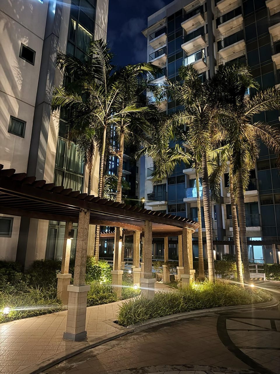 Kai cabins WALKING DISTANCE NAIA 3 AIRPORT NEWPORT CITY Cabin in Pasay