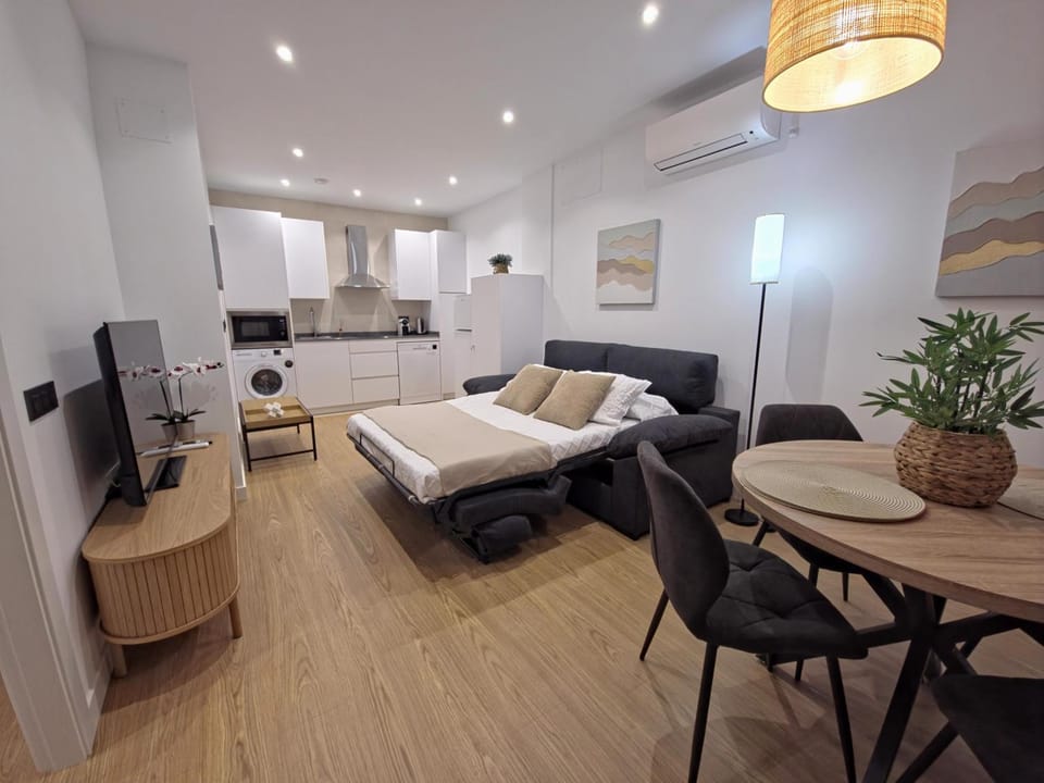 TV and multimedia, Living room, washing machine, air conditioner