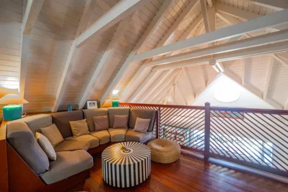 Hilltop Paradise With Breezy Hammock Lounge Villa in Saint Barthélemy