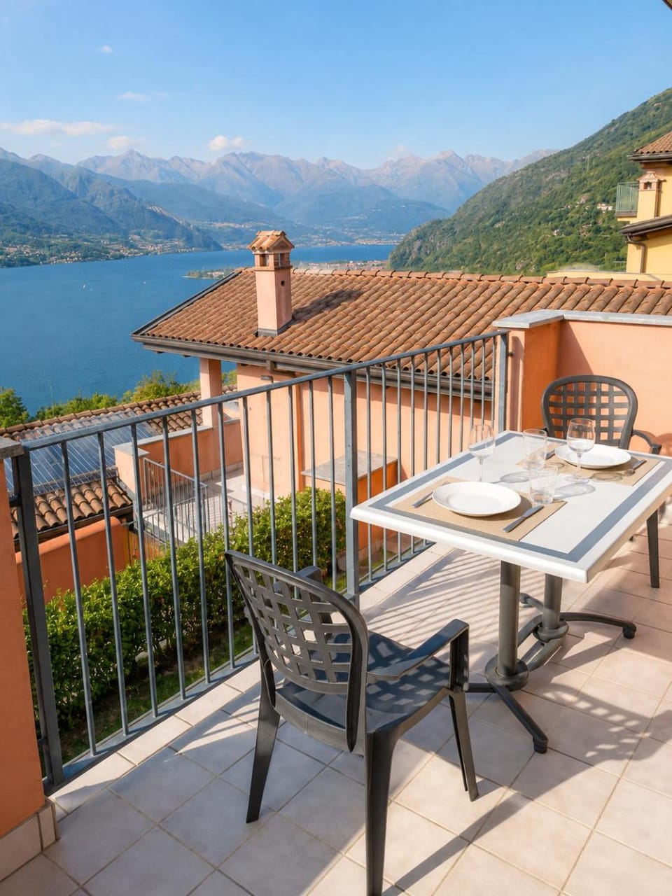 Balcony/Terrace, Lake view