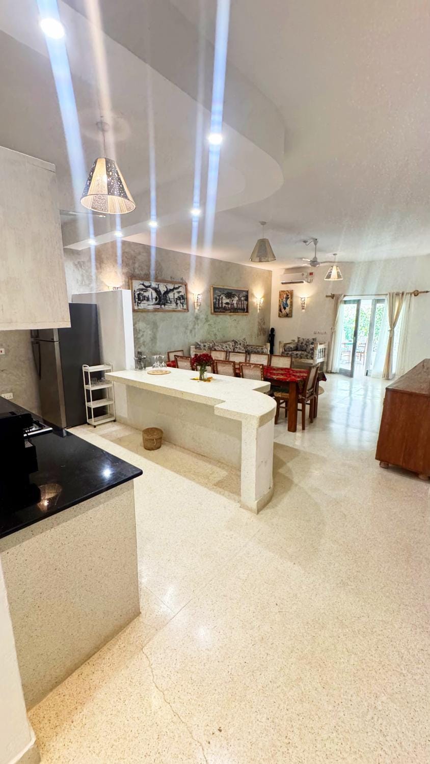 Kitchen or kitchenette, Living room