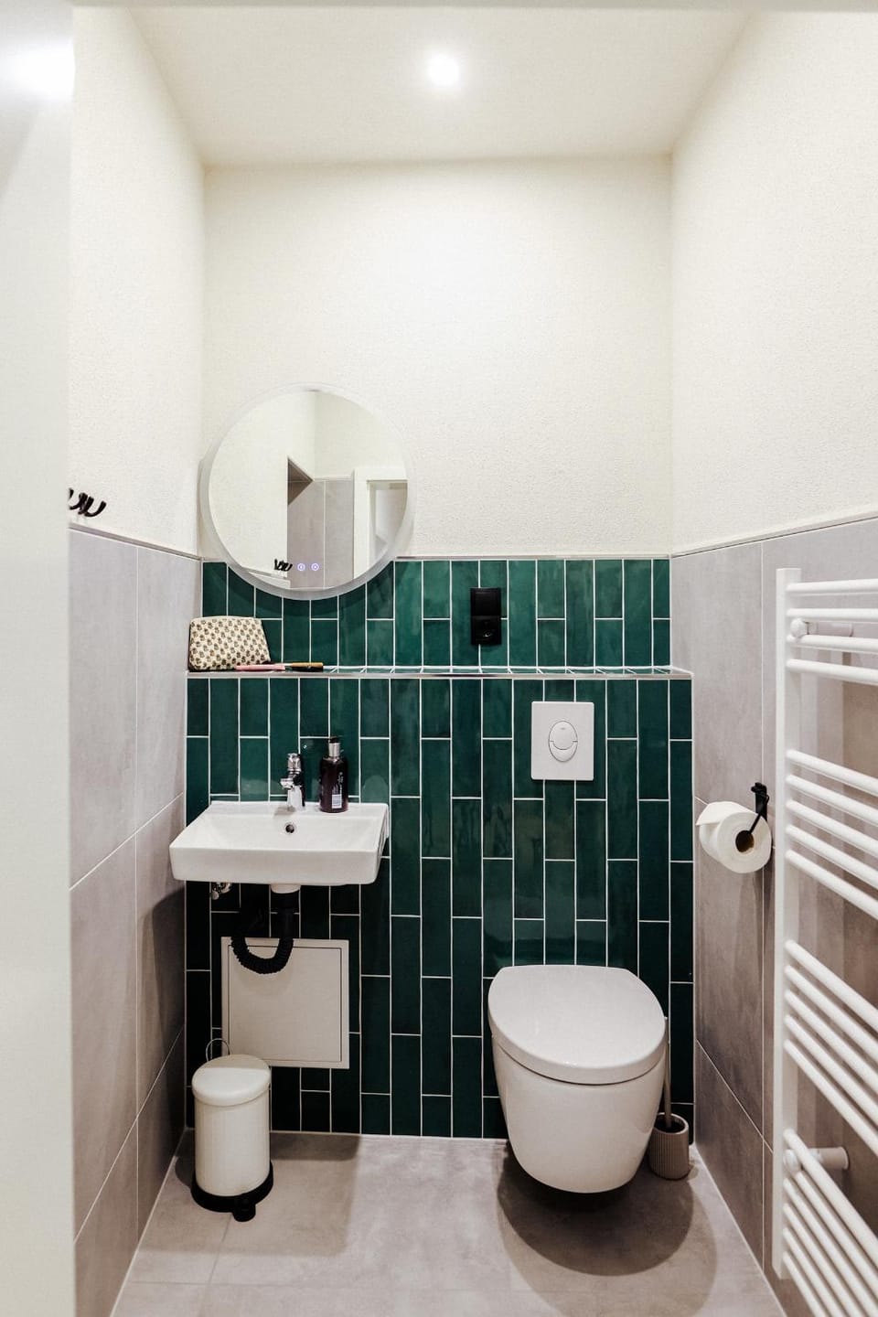 Toilet, Bathroom, heating