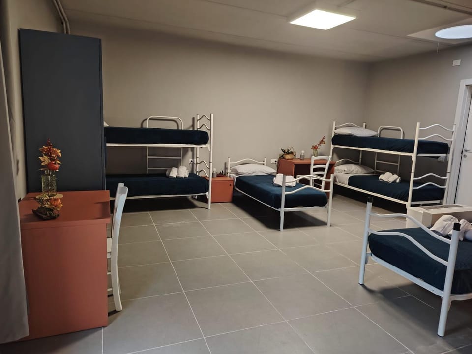 Batteria Chiodo - Rifugio escursionistico e culturale Hostel in Province of Massa and Carrara