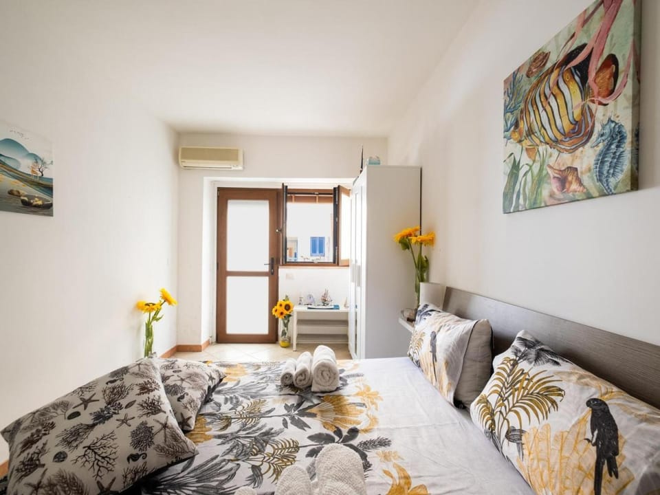 Property building, Living room, Bedroom