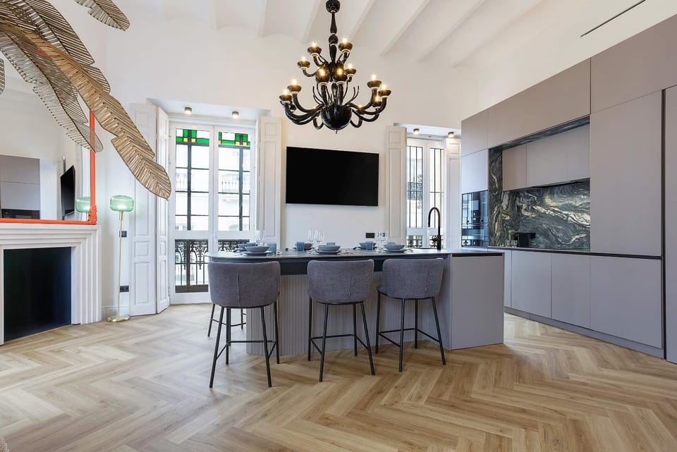 Property building, TV and multimedia, Kitchen or kitchenette, Dining area