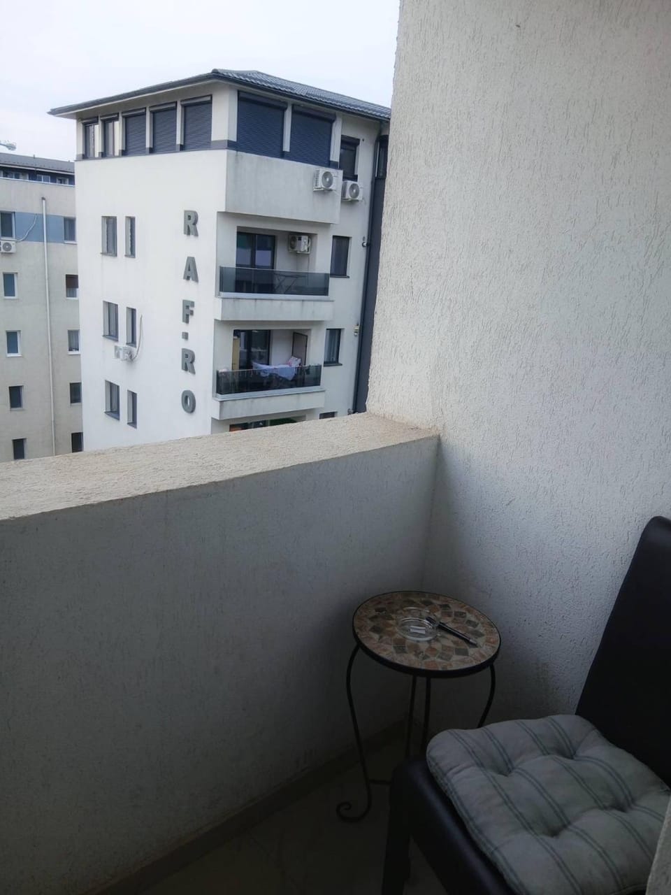 Apartament Premium Militari Parcare Self Check-in Apartment in Romania