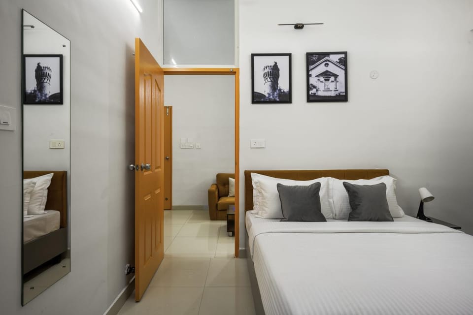 Bed, Photo of the whole room, Bedroom