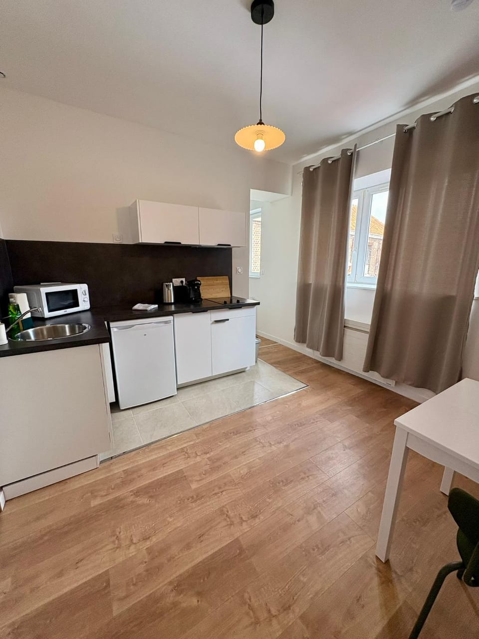 Kitchen or kitchenette