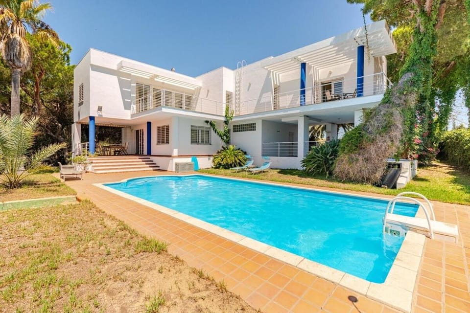 Balcony/Terrace, Swimming pool