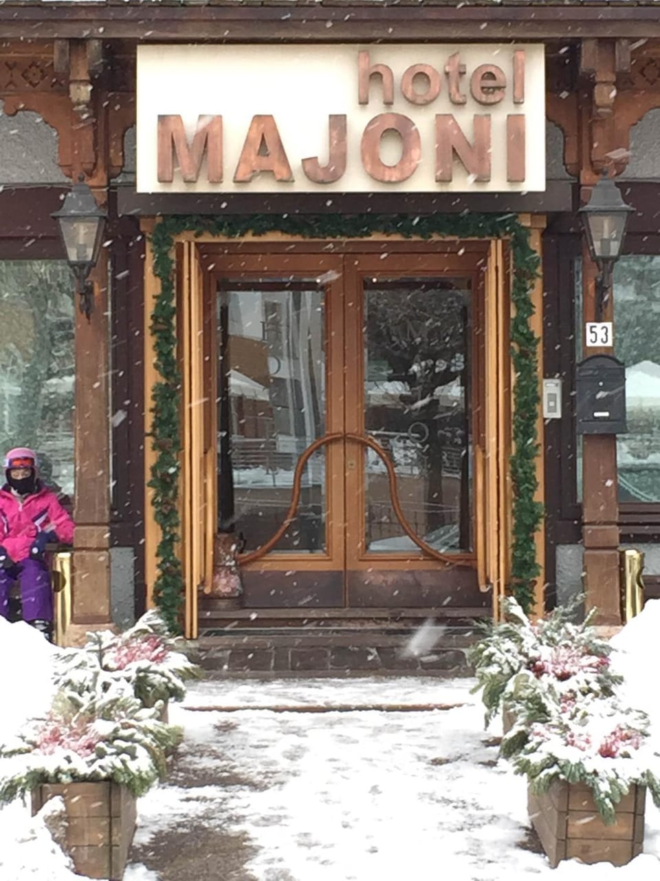 Facade/entrance