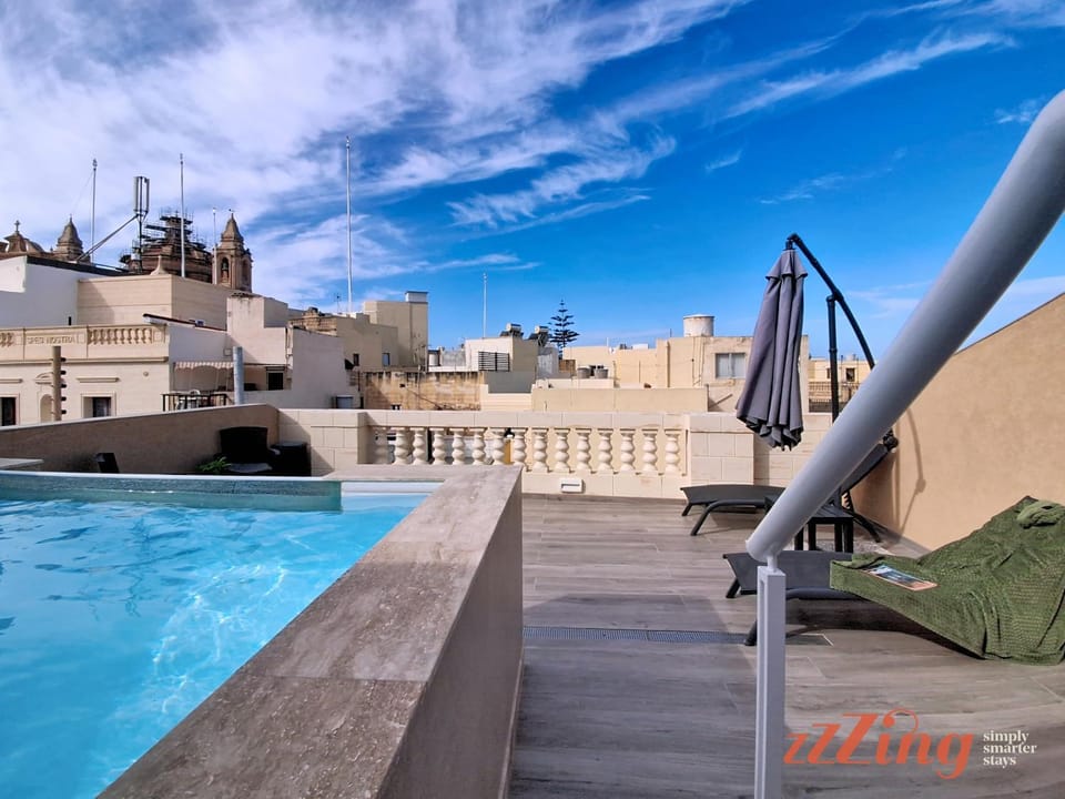 Pool view, Swimming pool, Swimming pool, sunbed