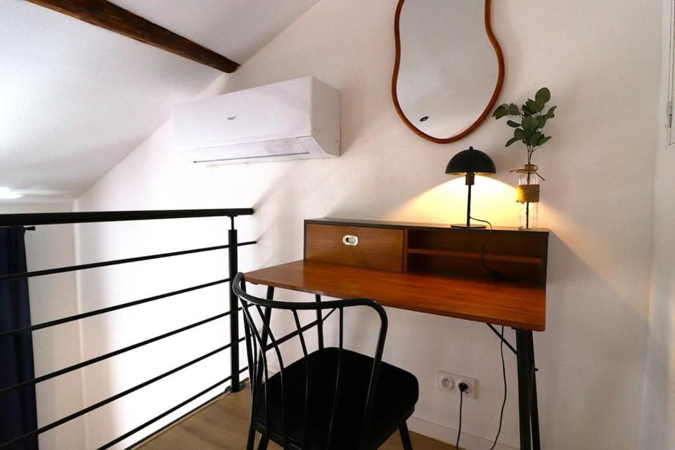 Cocon en Duplex Arènes Gare Apartment in Nimes