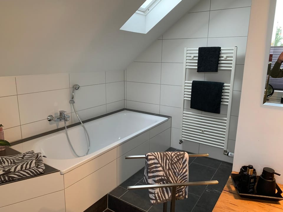 Bathroom, Bath