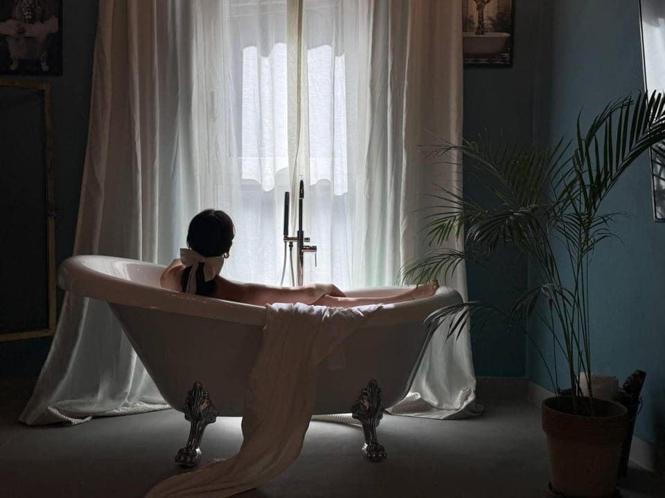 People, Guests, Bath