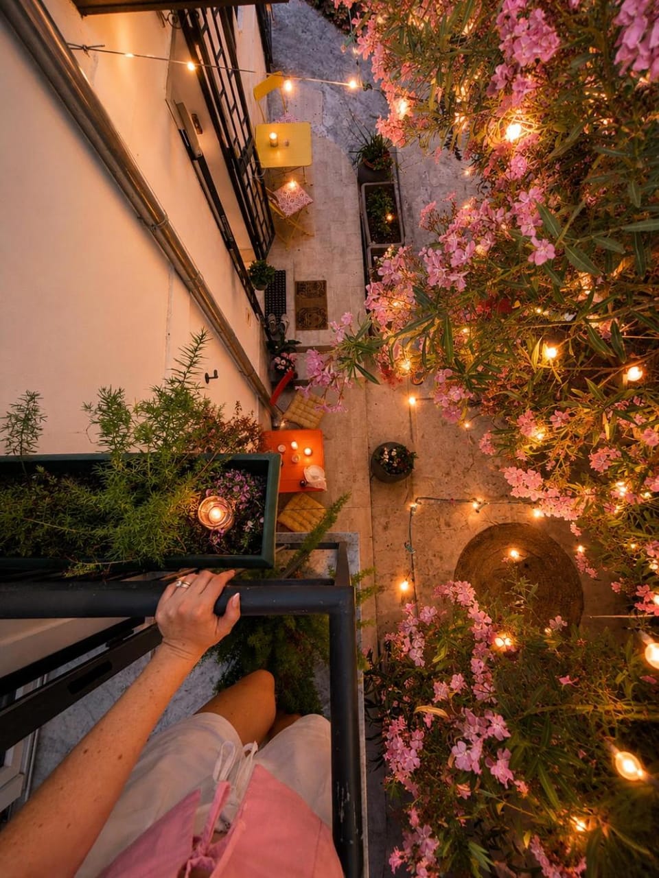 Day, Garden, Garden, Balcony/Terrace, Garden view, Garden view