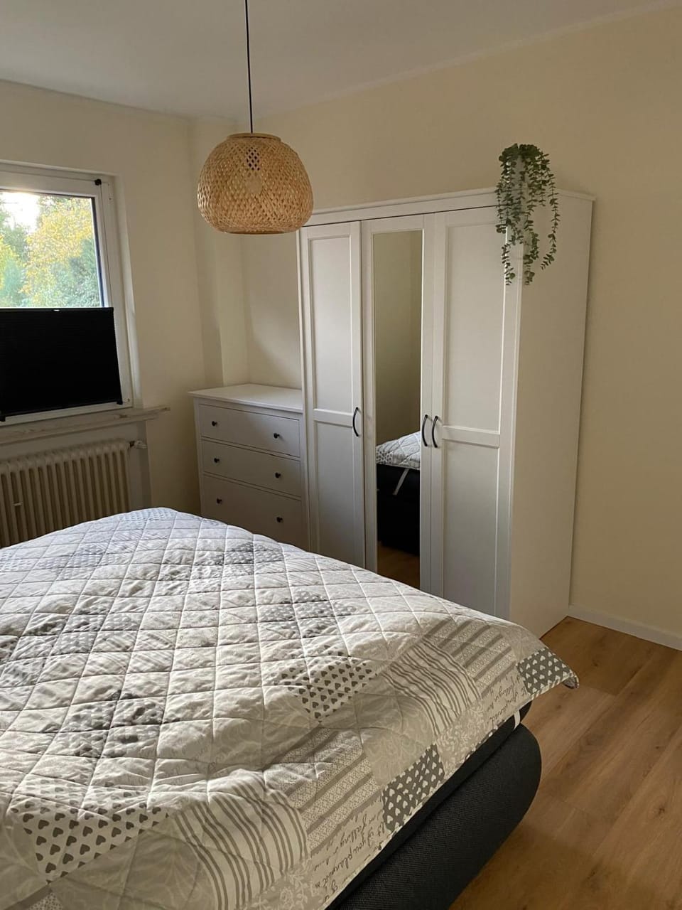 Bedroom, wardrobe