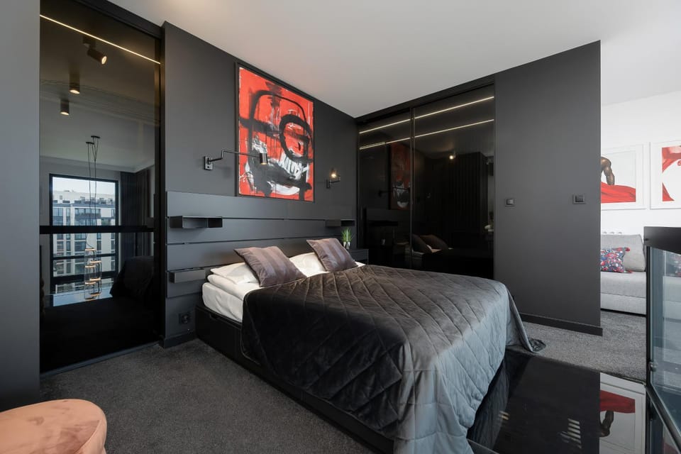 TV and multimedia, Photo of the whole room, Seating area, Bedroom