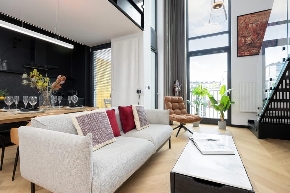 Living room, Seating area