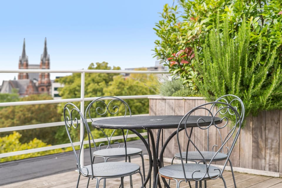 Property building, Balcony/Terrace