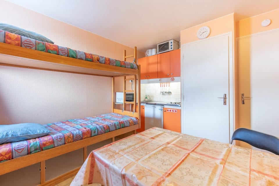 Property building, Living room, Bedroom