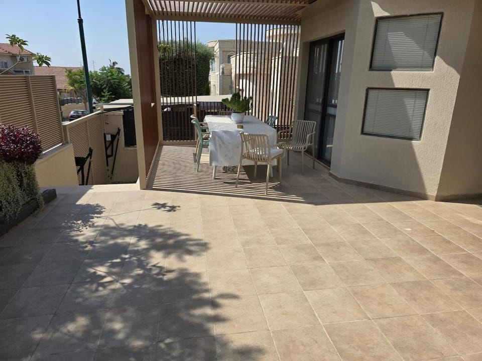Garden, Balcony/Terrace