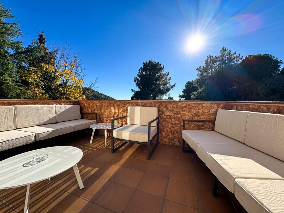 Day, Balcony/Terrace, Living room