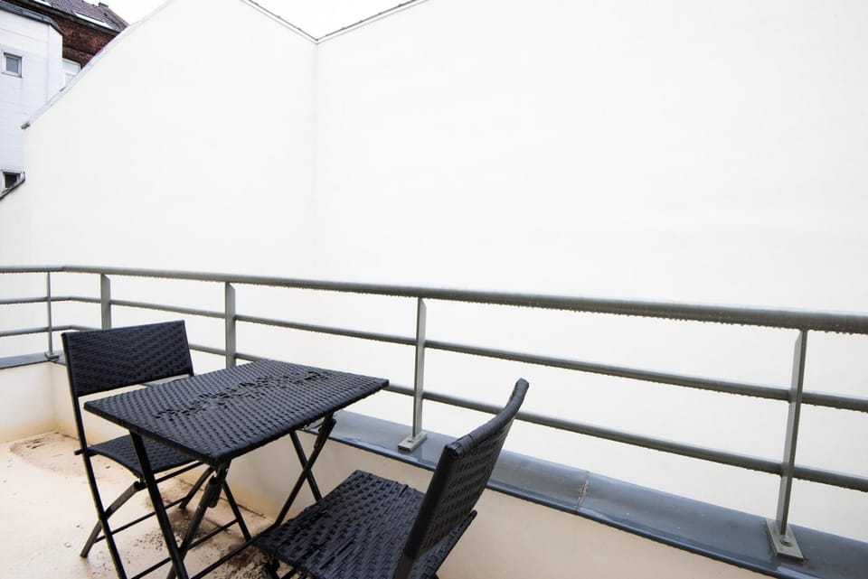 Apartment for 6 persons + Parking : City Center Apartment in Lille