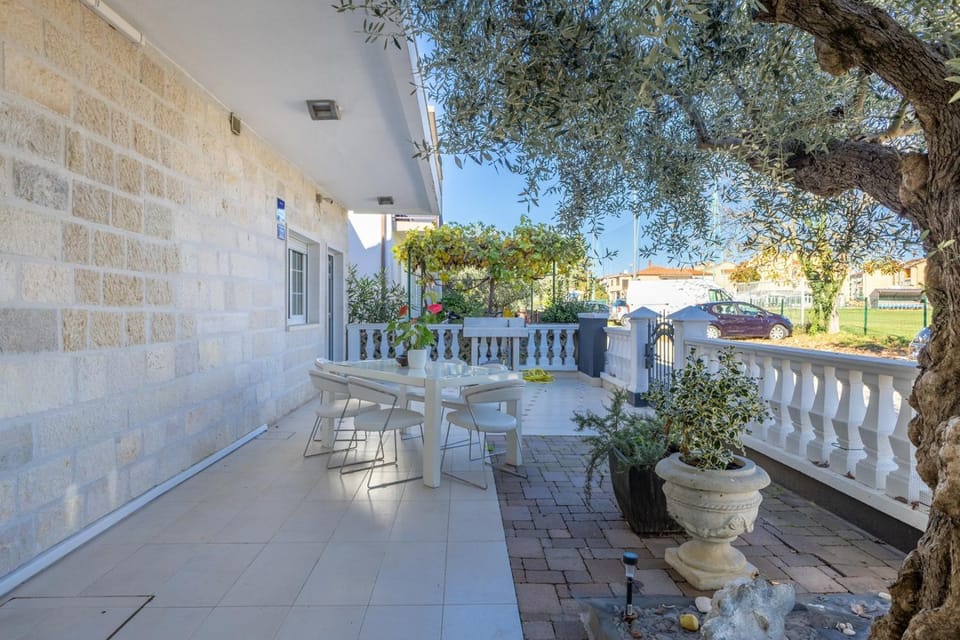 Apartment near the beach - Moela 1 Apartment in Istria County