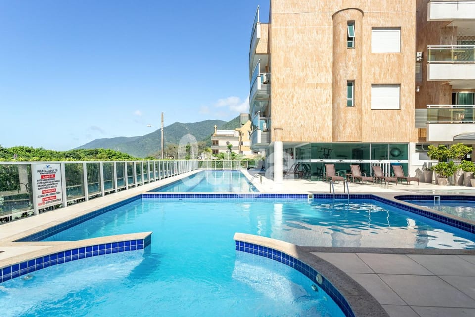 LUGA Duplex Beachfront with Spa and Sea View Apartment in Florianopolis