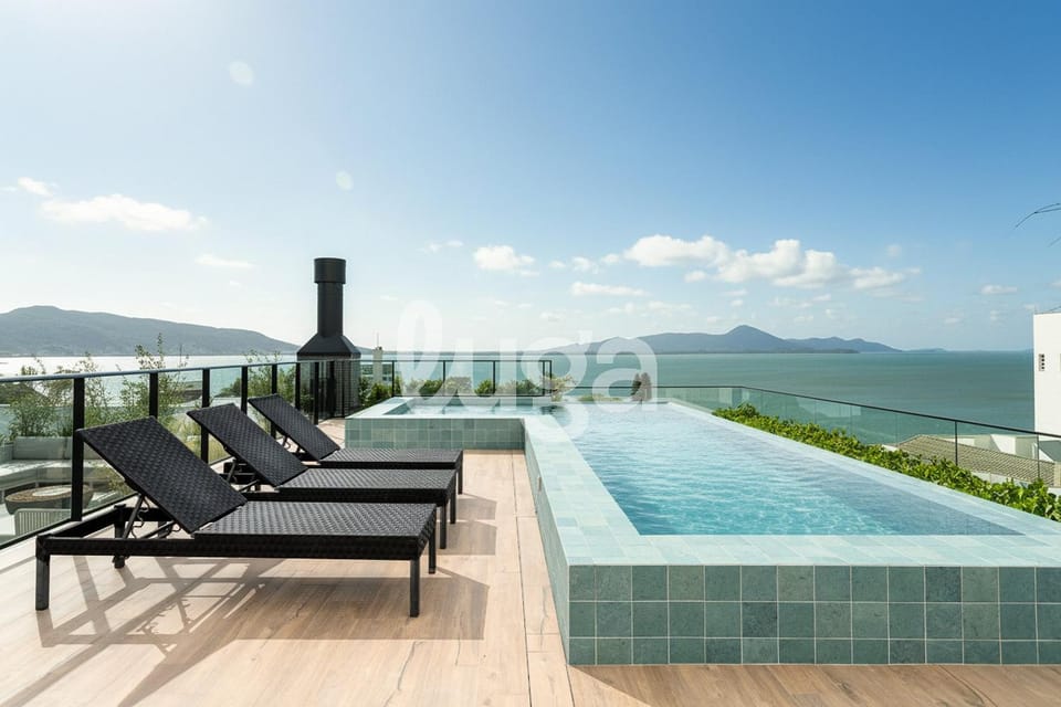 LUGA: Coqueiros Apartment | Design & Comfort Apartment in Florianopolis