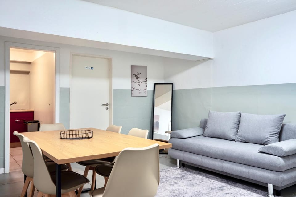 Living room, Dining area