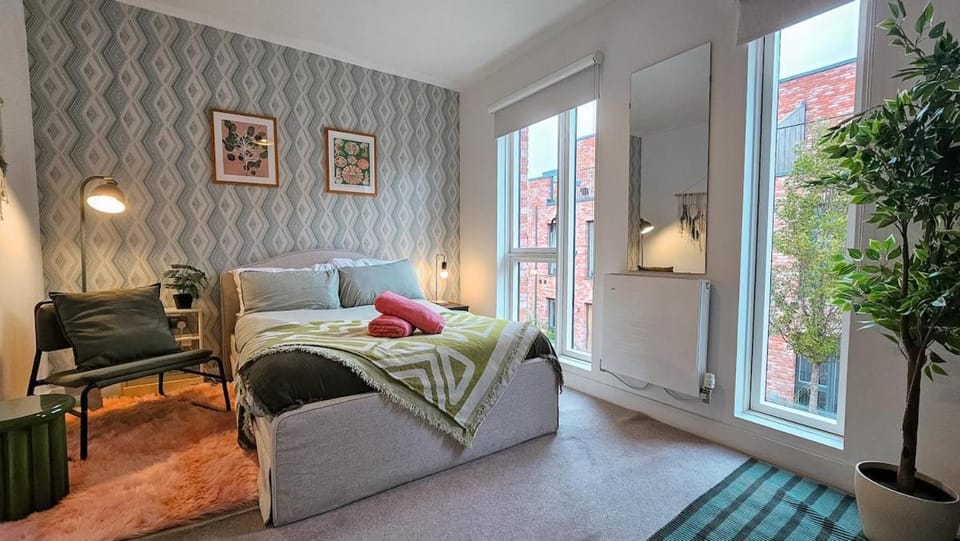 Bed, Photo of the whole room, Bedroom