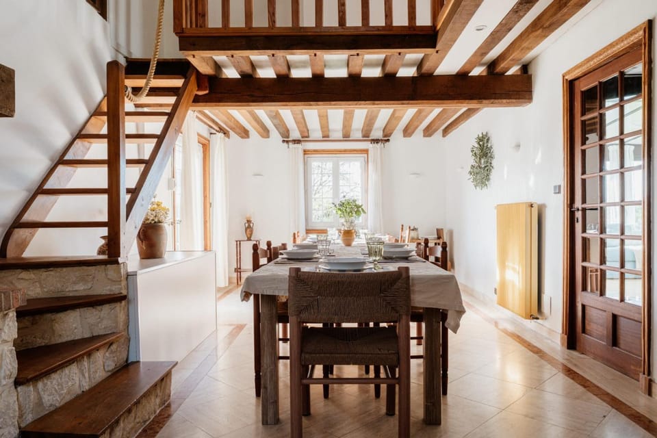 Harmony Homes La Chapelle-Hareng - Indoor Pool Sauna & Spa House in Normandy