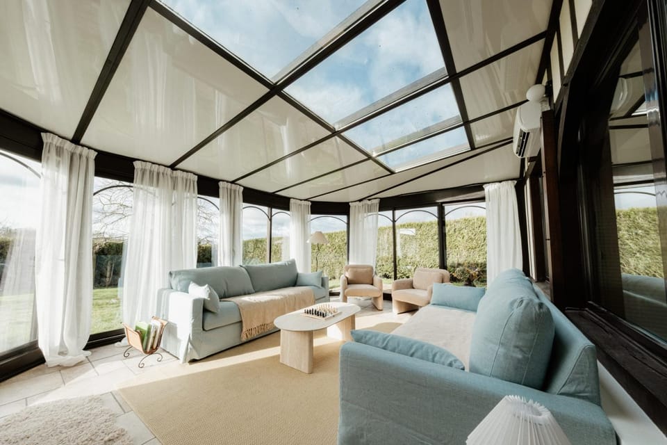 Harmony Homes La Chapelle-Hareng - Indoor Pool Sauna & Spa House in Normandy