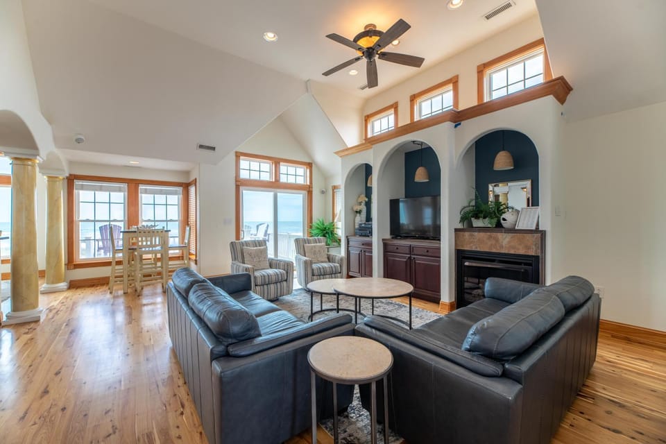 Sunkissed - Nags Head MP 13, Oceanfront, Pool, Elevator, Home Theater, Pool Table, Pets OK House in Nags Head