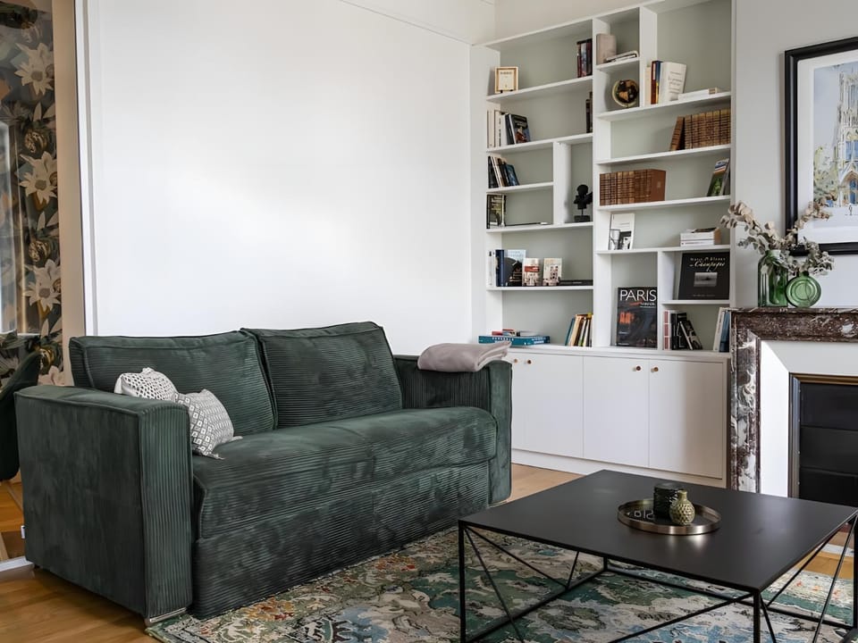 Library, Living room