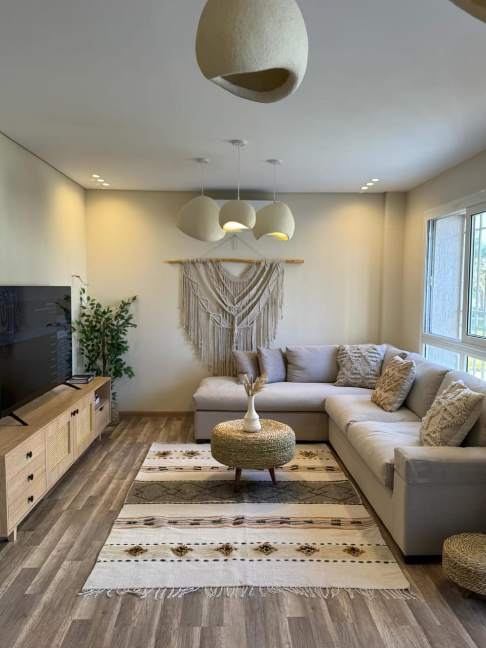 Communal lounge/ TV room, TV and multimedia, Living room, Seating area