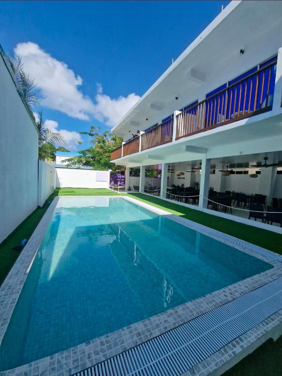 Swimming pool