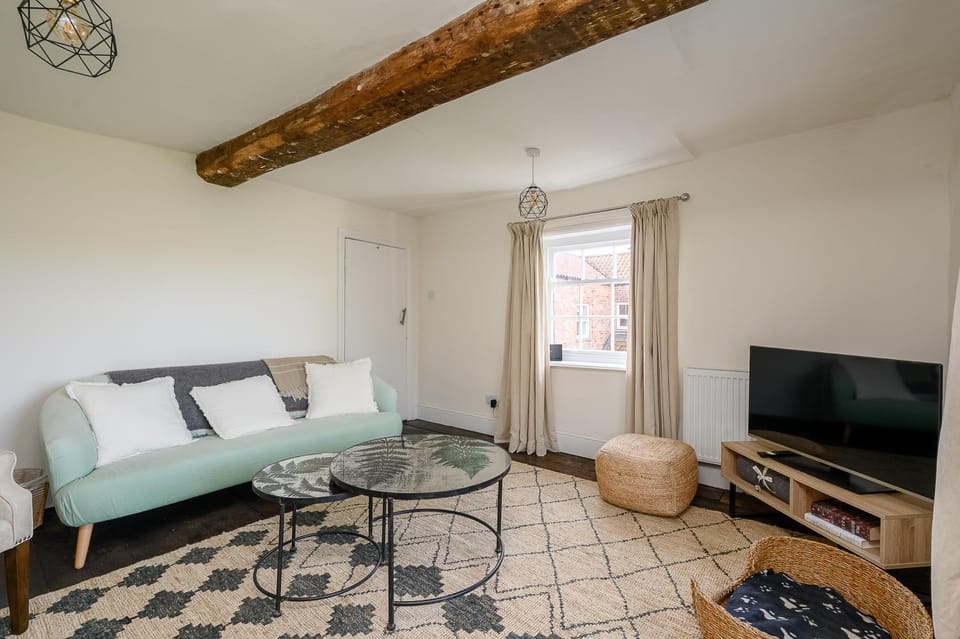 Communal lounge/ TV room, Living room, Photo of the whole room, Seating area, Evening entertainment