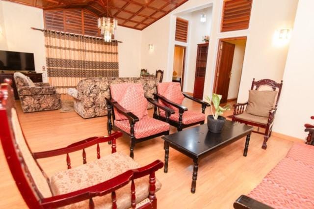 Anaya Villa Hotel in Nuwara Eliya
