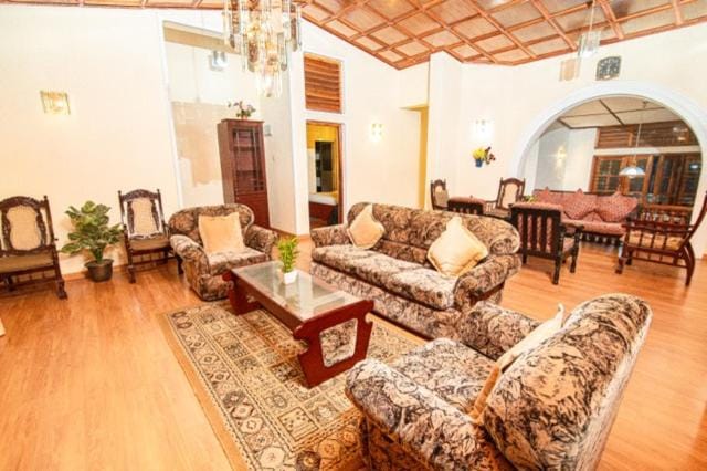 Anaya Villa Hotel in Nuwara Eliya