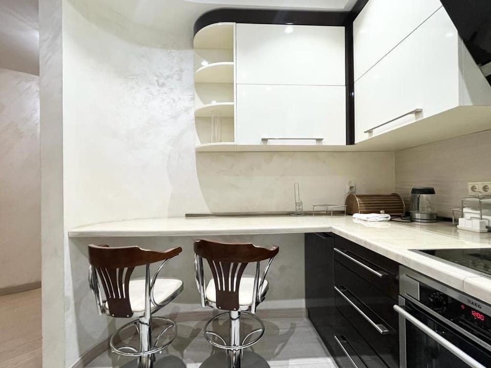 Premium City View Apartment I 3 Bedrooms, 2 Baths & Open Balcony - North Avenue, Yerevan Apartment in Yerevan