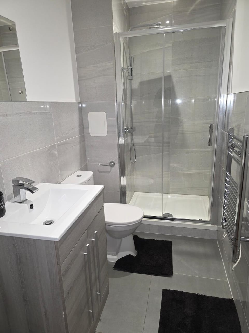Central Kidderminster Studio Flat 4 Apartment in Wyre Forest District