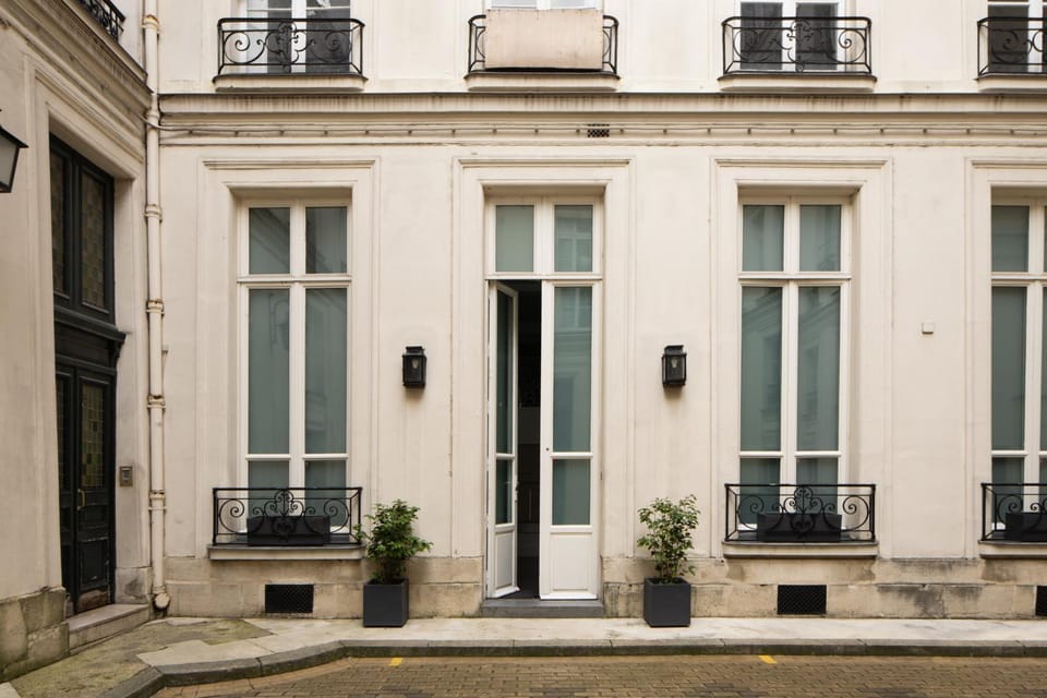 Property building, Inner courtyard view