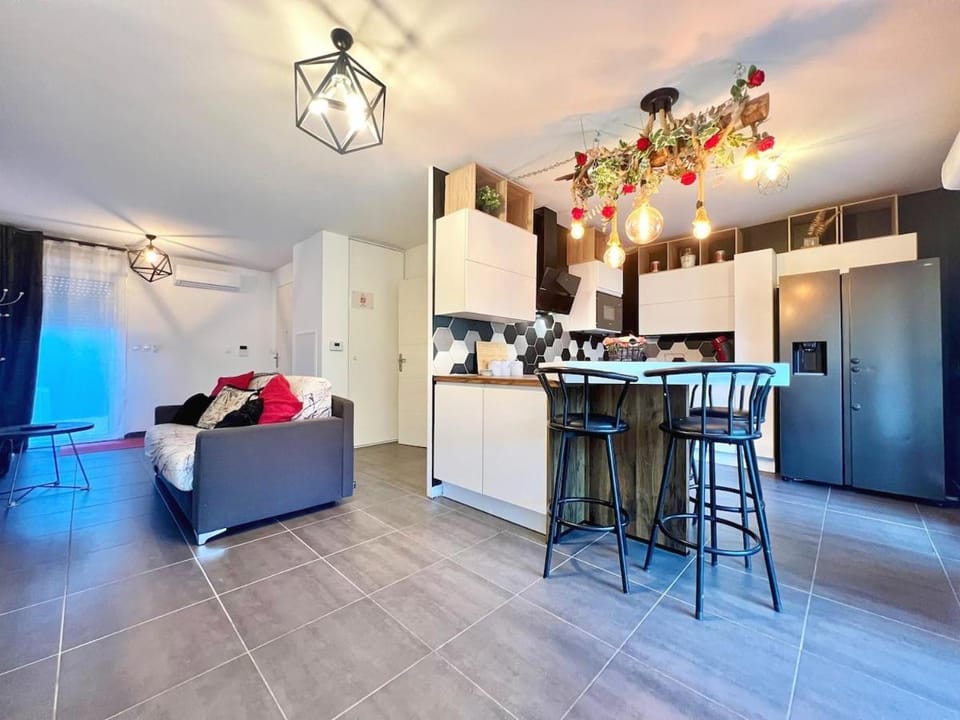 Casa Luz - 9 personnes, Cosy, Jardin, 7 lits, CLIM en été Apartment in Provence-Alpes-Côte d'Azur