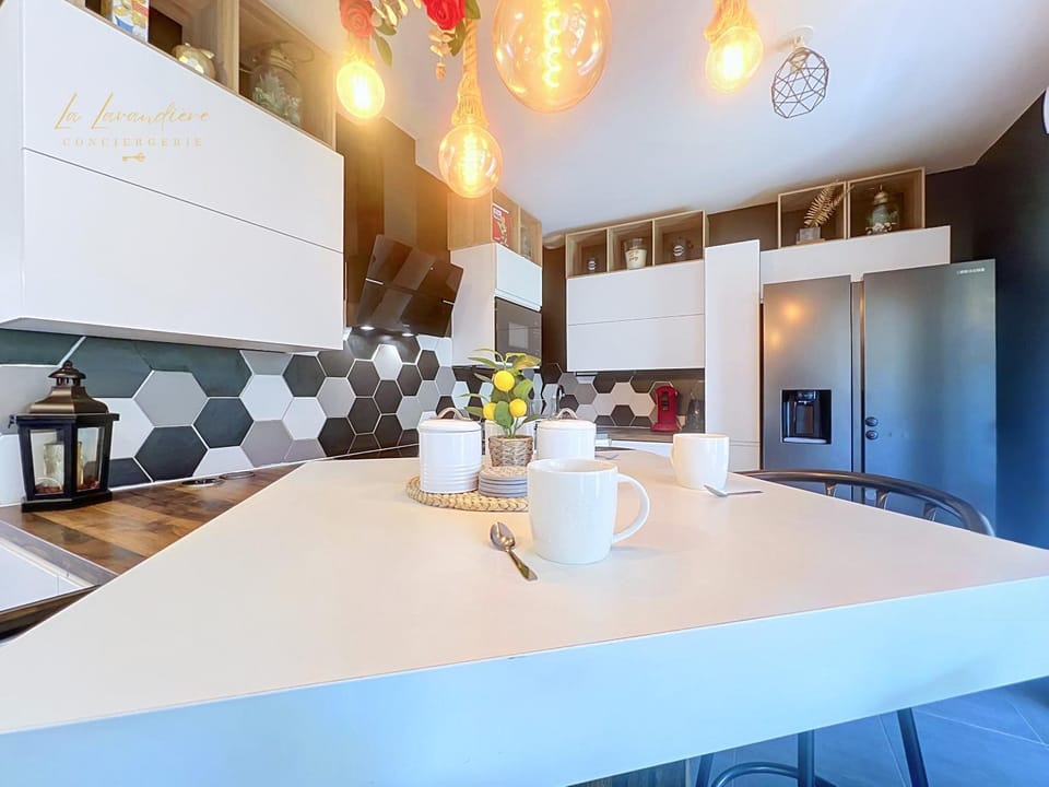 Casa Luz - 9 personnes, Cosy, Jardin, 7 lits, CLIM en été Apartment in Provence-Alpes-Côte d'Azur