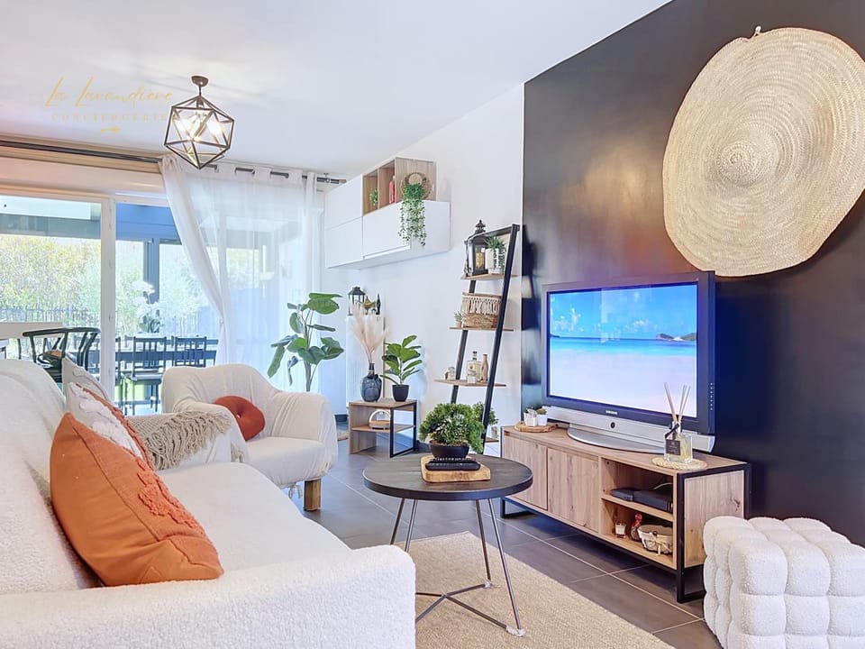 Casa Luz - 9 personnes, Cosy, Jardin, 7 lits, CLIM en été Apartment in Provence-Alpes-Côte d'Azur