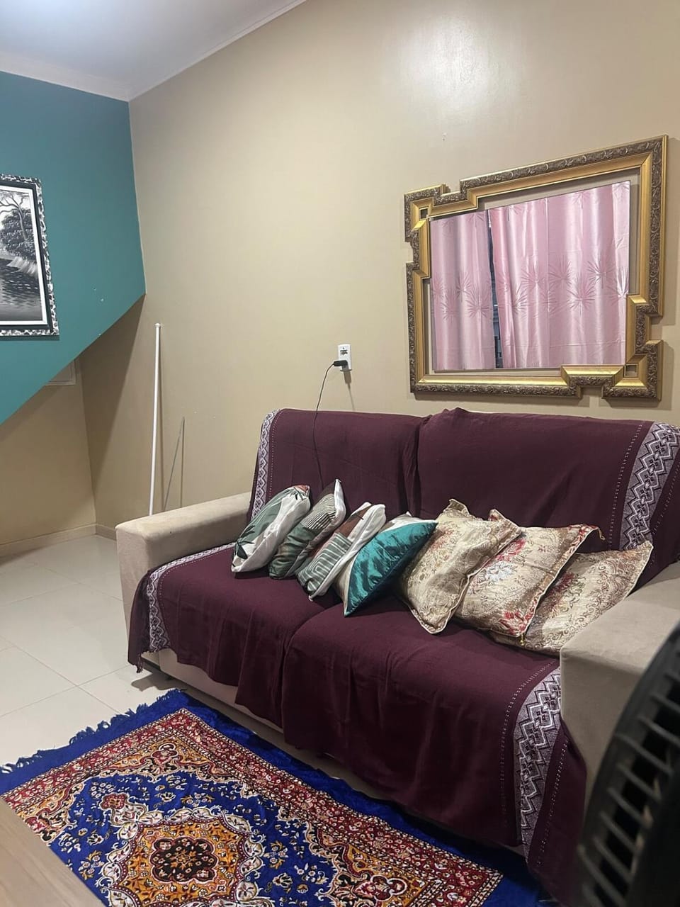 Communal lounge/ TV room