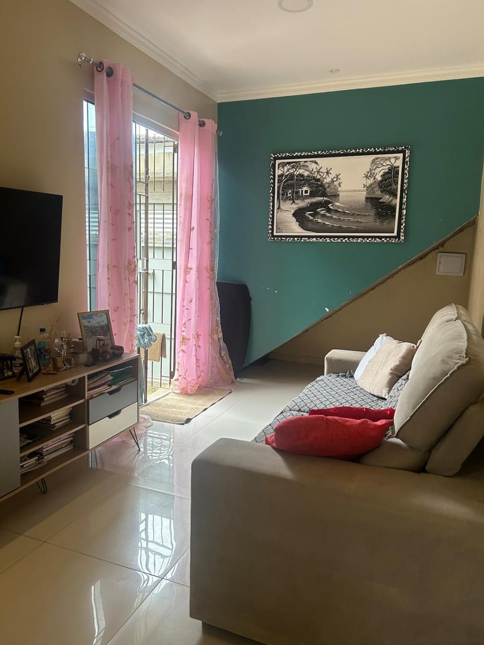 Communal lounge/ TV room